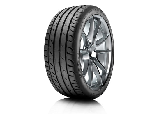Wheel & Tyres Package( ROMAC DIABLO BLACK/POLISH + 235/35R19 KORMORAN UHP 91Y XL )