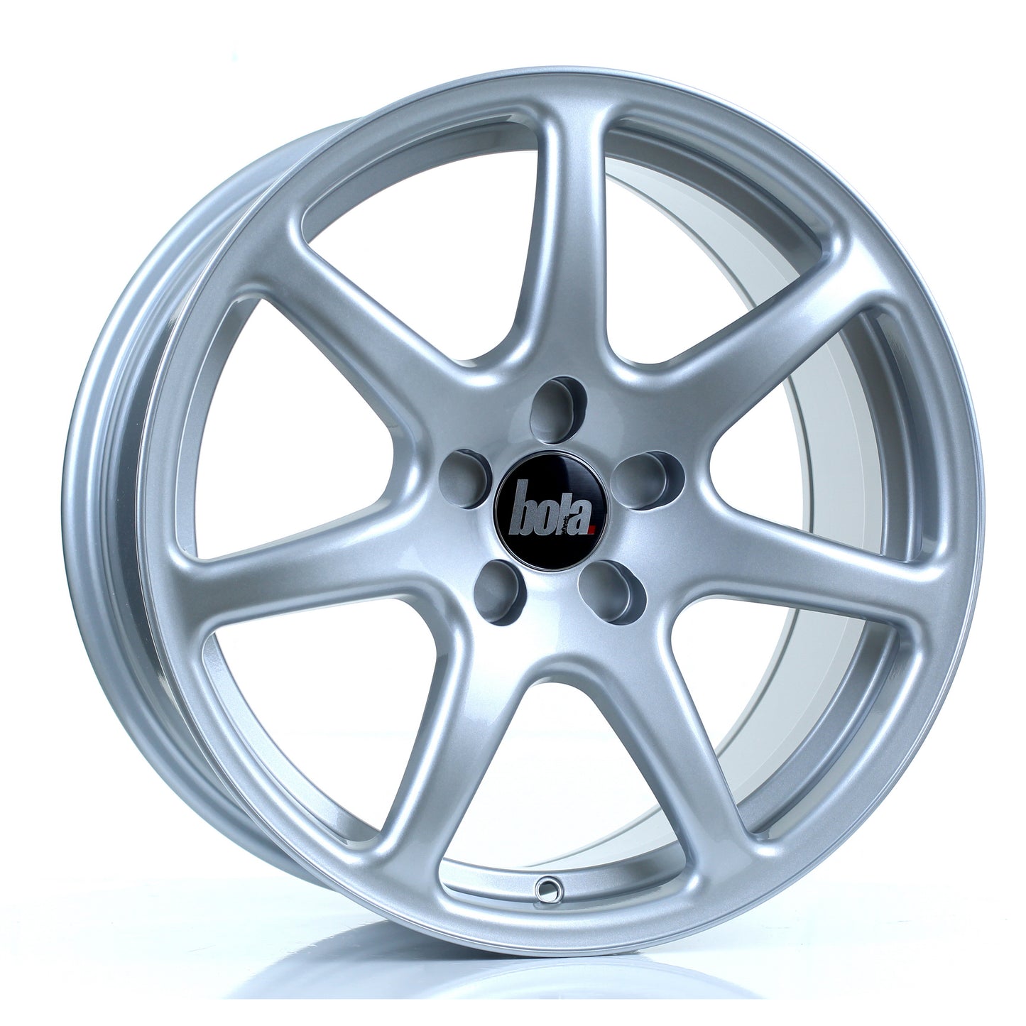 Wheel & Tyres Package( BOLA B7 CRYSTAL SILVER + 235/55R18 MICH XCLIMA 2 104VXL )