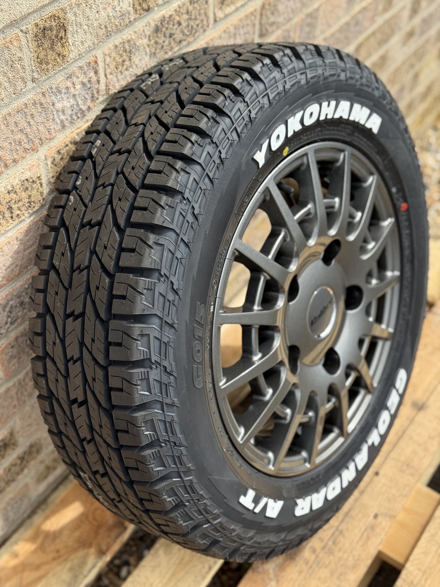 16" Ford Transit Custom Calibre T Sport Gunmetal Alloy Wheels and Tyres