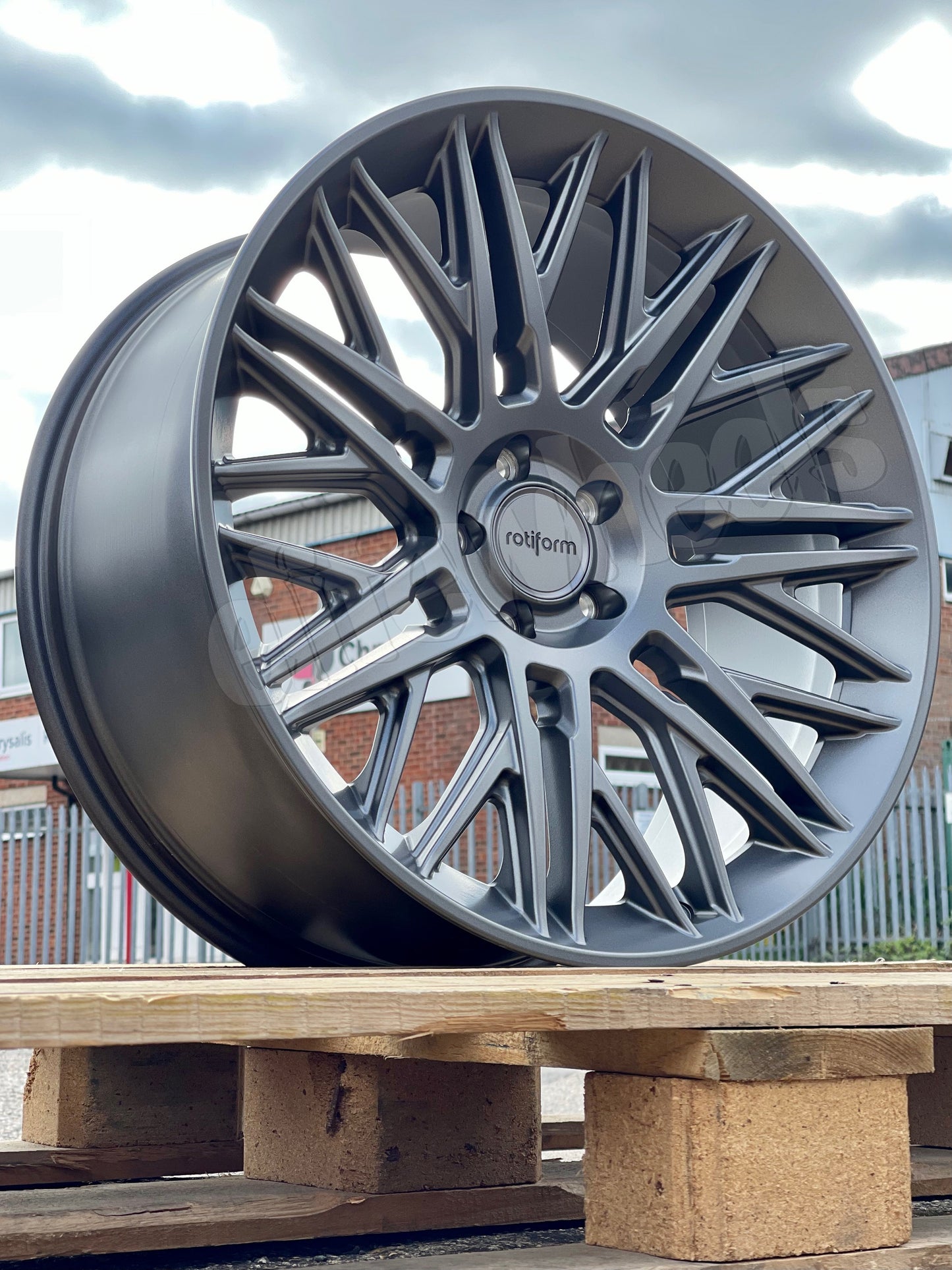 22" Land  Rover Discovery 5 Rotiform JDR Alloy Wheels