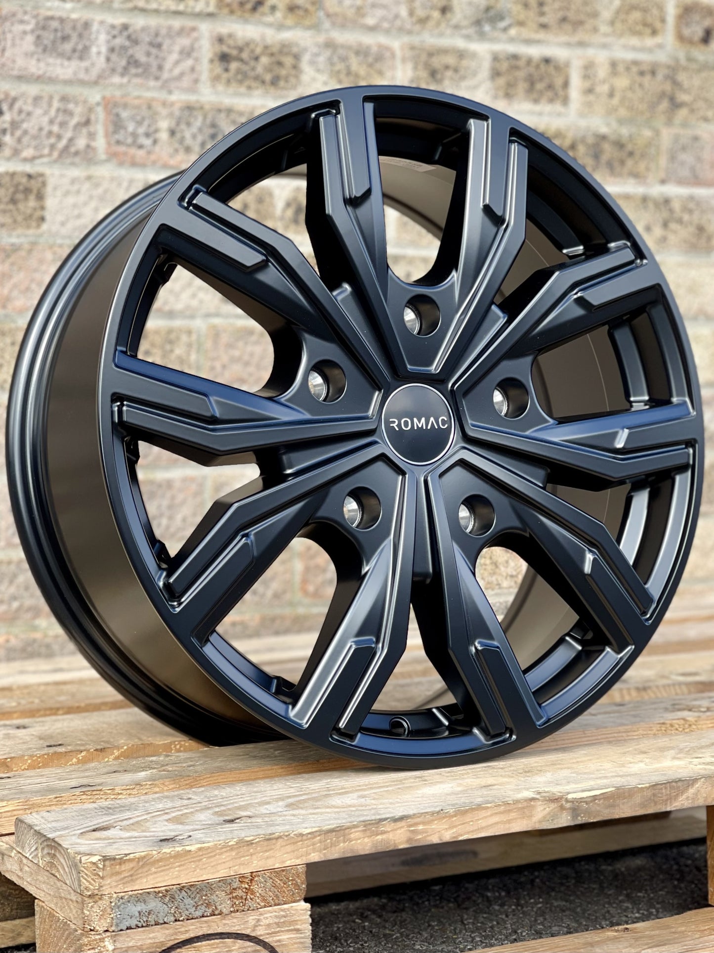18" Ford Transit Custom Romac Torque Satin Black Alloy Wheels