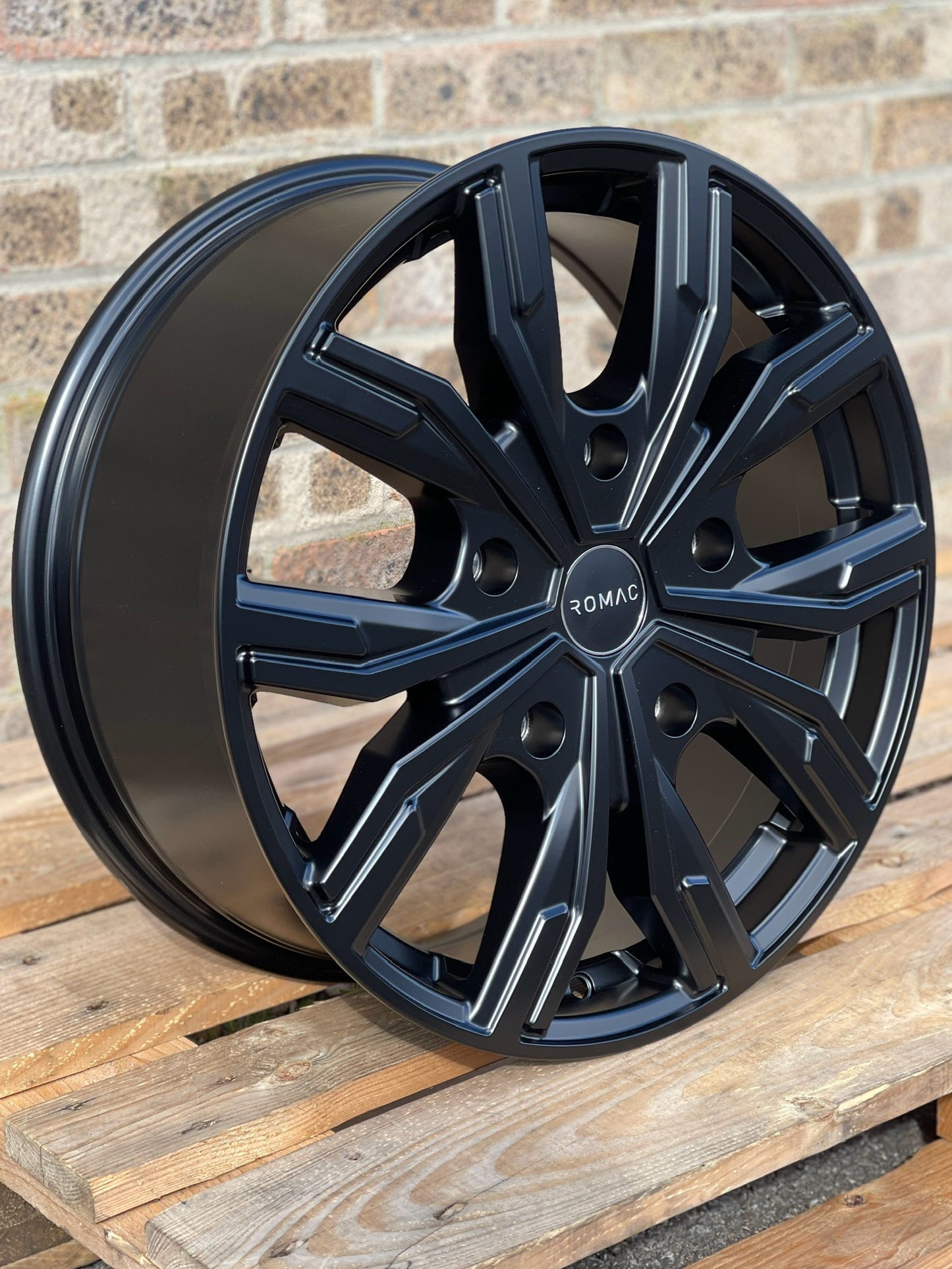 18" Ford Transit Custom Romac Torque Satin Black Alloy Wheels
