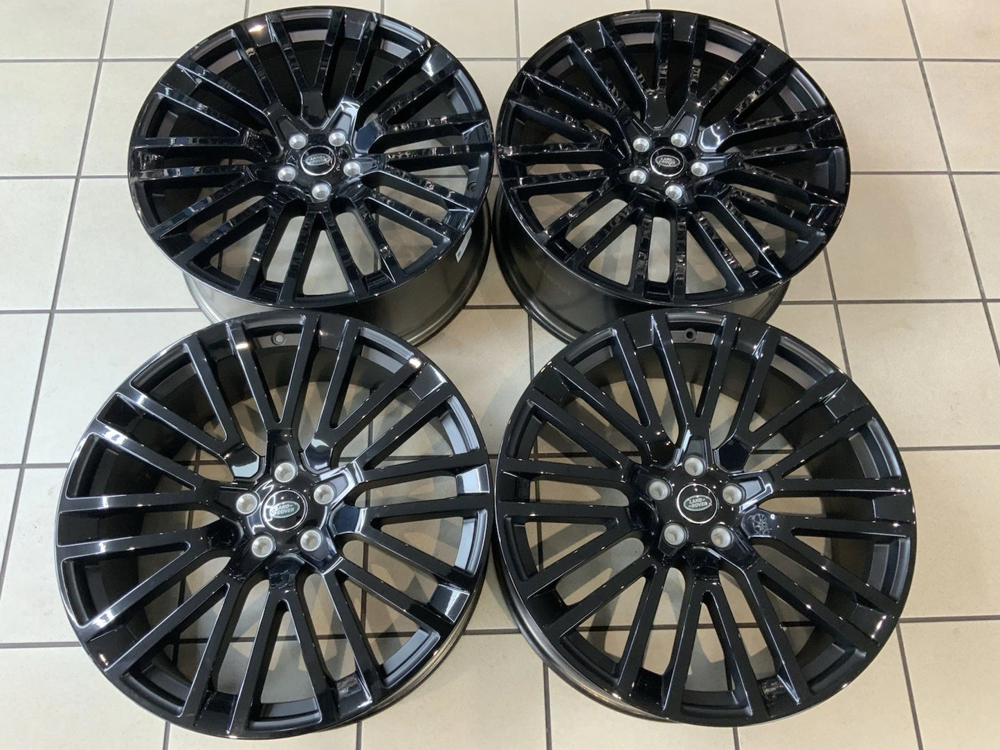 23" GENUINE ROVER SPORT L461 SV STYLE 1084 ALLOY WHEELS BRAND NEW