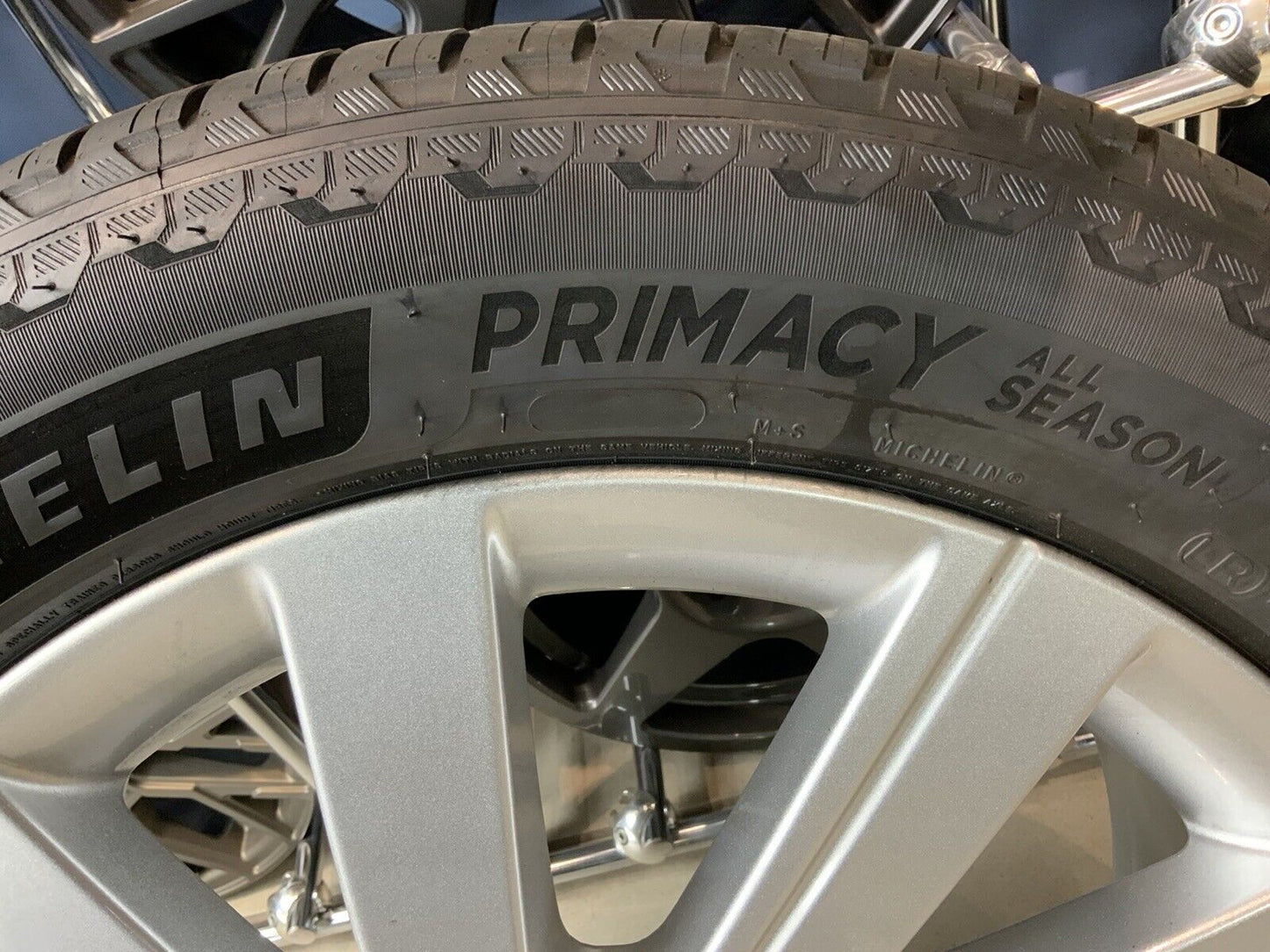 GENUINE RANGE ROVER L460 21" STYLE 5112 ALLOY WHEELS & TYRES