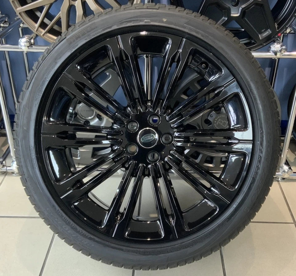 23" Genuine Range Rover L460 Style 1075 Alloy Wheel and Tyre