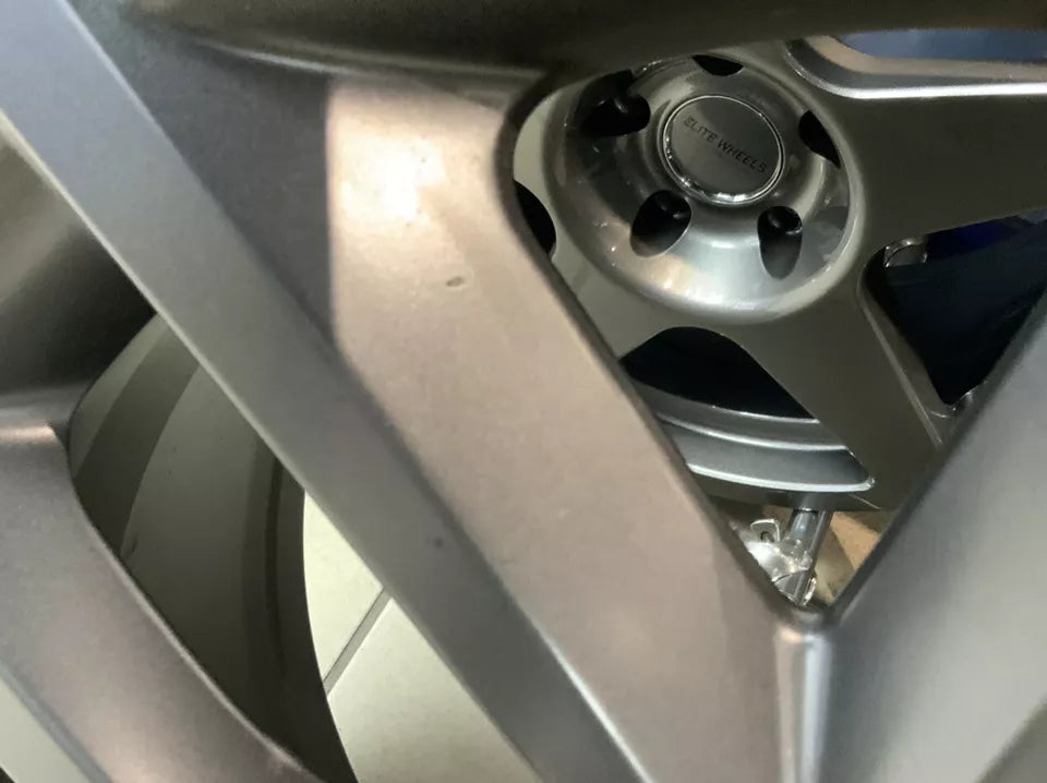 RANGE ROVER VELAR ALLOY WHEEL & TYRE 20"