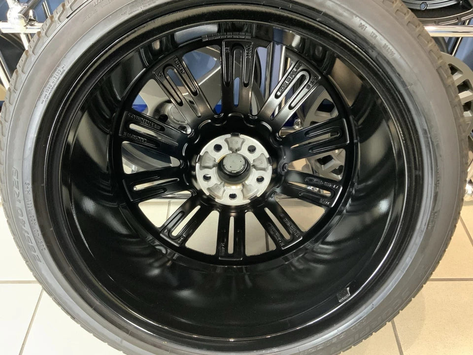 23" Genuine Range Rover L460 Style 1075 Alloy Wheel and Tyre