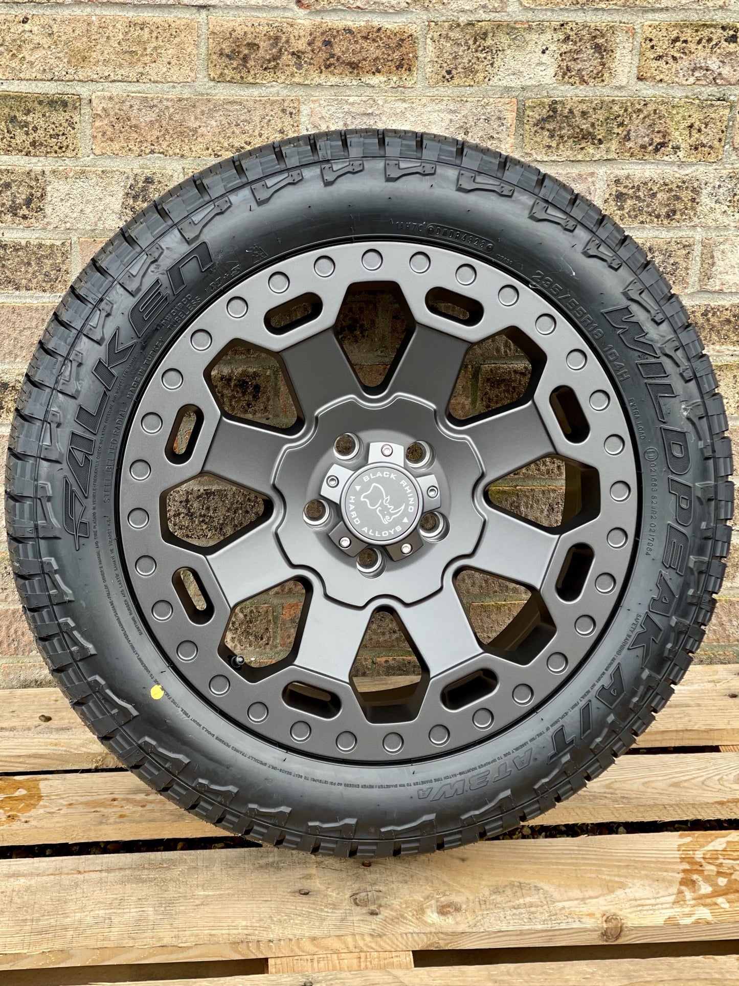 18" Volkswagen Transporter T5 T6 Black Rhino Warlord Gunmetal Alloy Wheels and Tyres