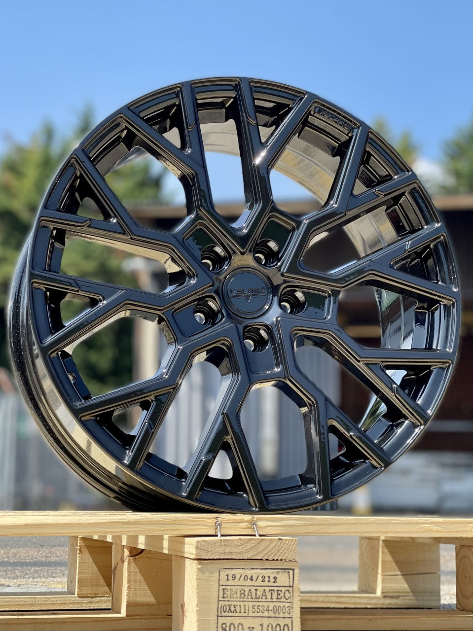 20" Volkswagen Crafter Velare VLR T Gloss Black