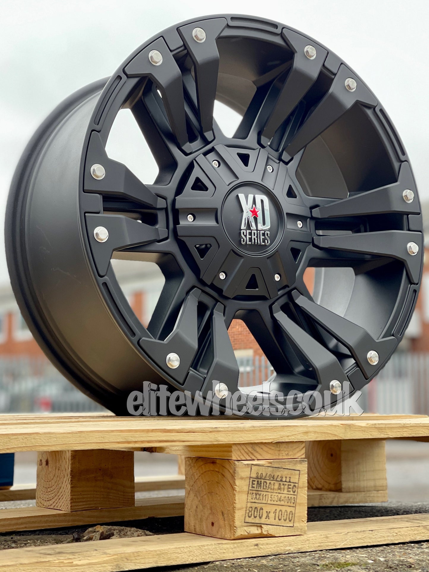 20" Toyota Hilux XD822 Monster II