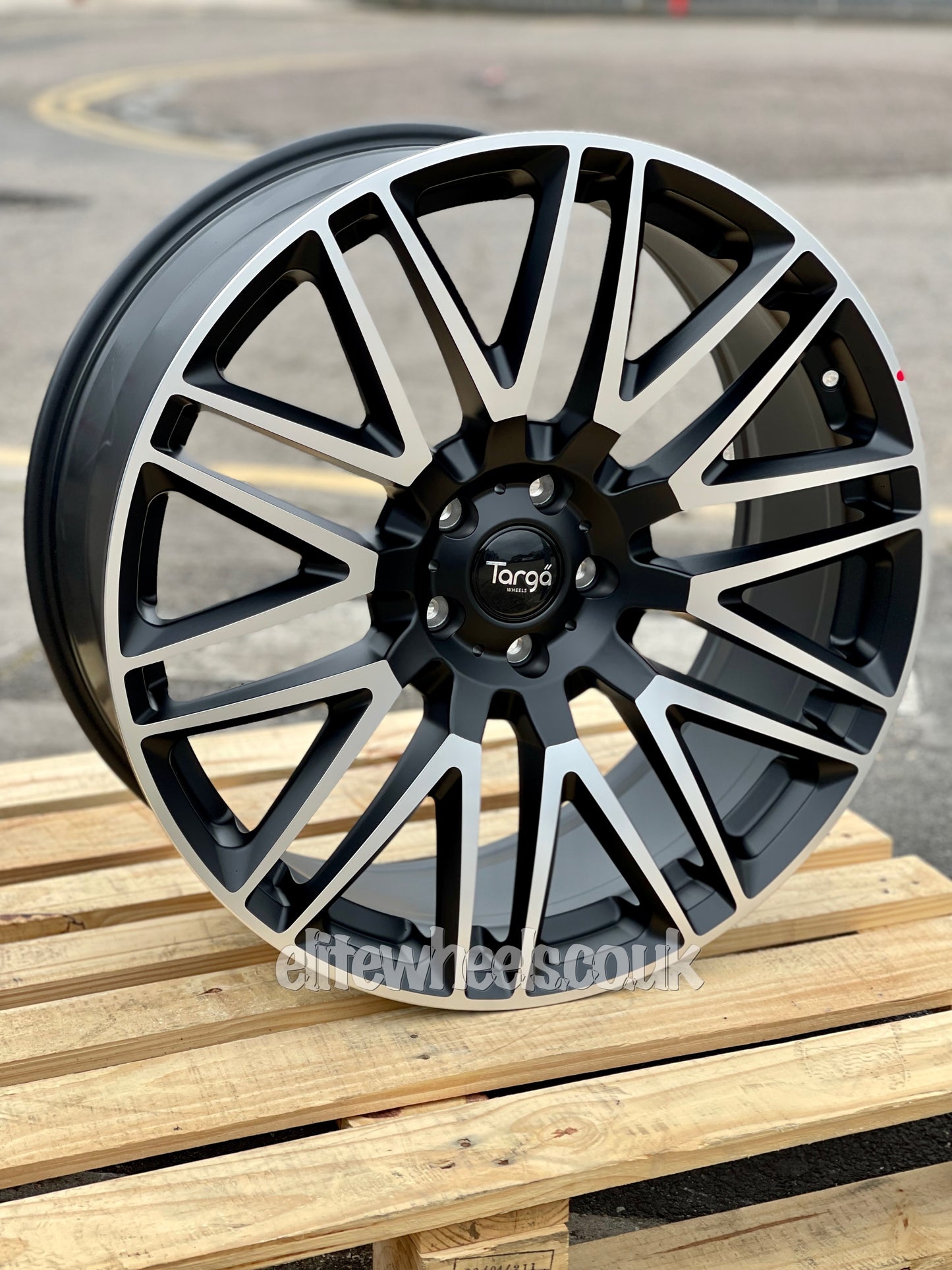 22" Range Rover Velar Targa TG7