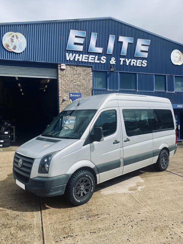 17" Mercedes Sprinter Volkswagen Crafter Black Rhino Warlord Gunmetal