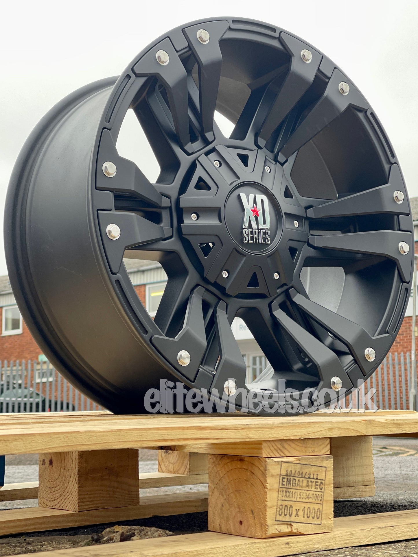 20" Toyota Hilux XD822 Monster II