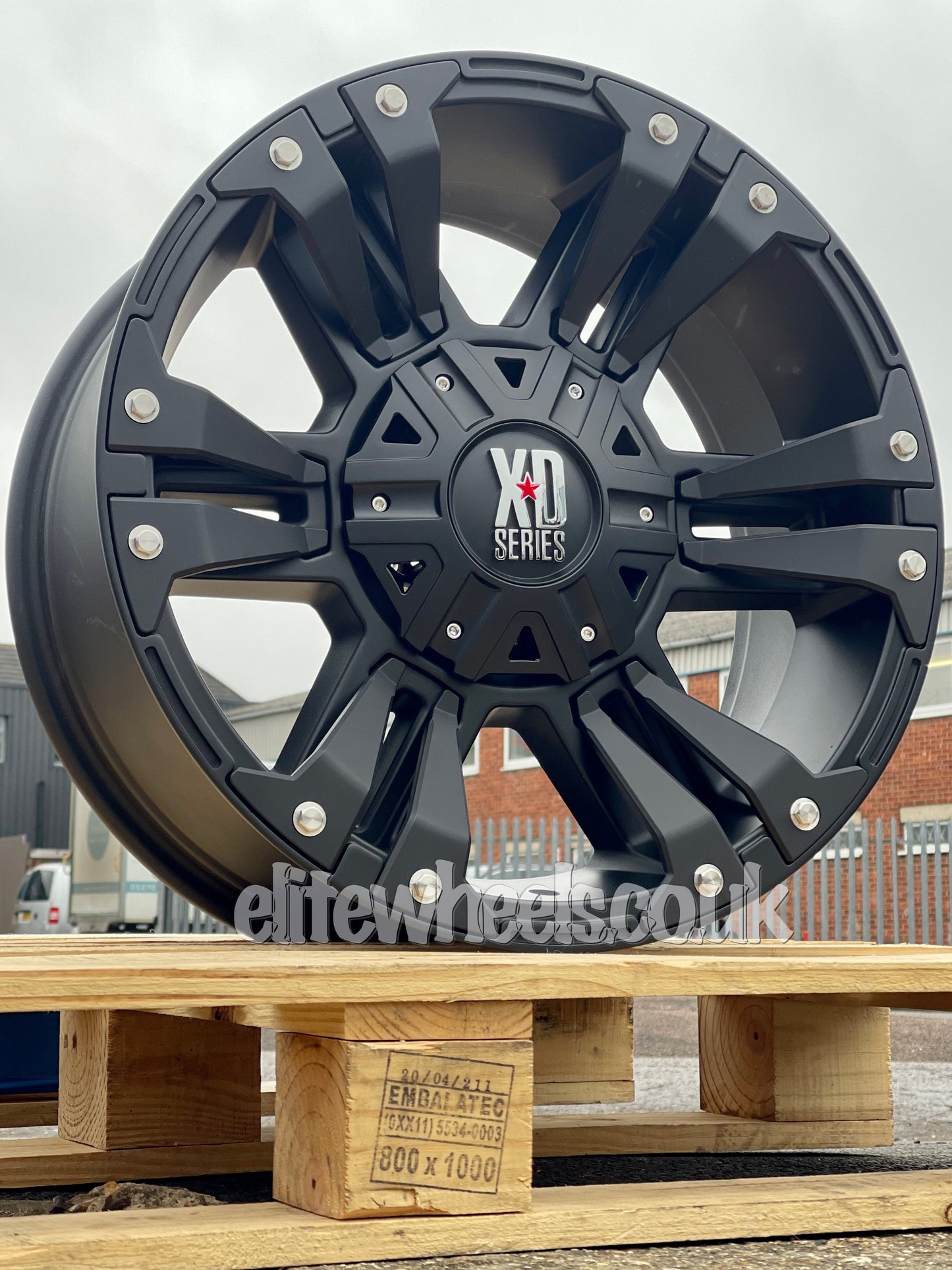 20" Toyota Hilux XD822 Monster II