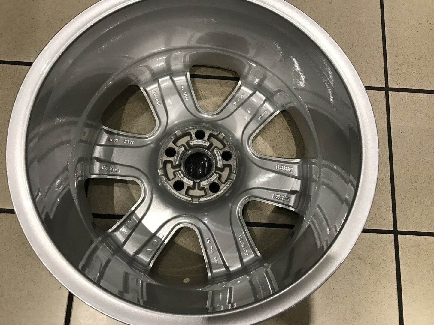 GENUINE JAGUAR XF CYGNUS 18" ALLOY WHEEL