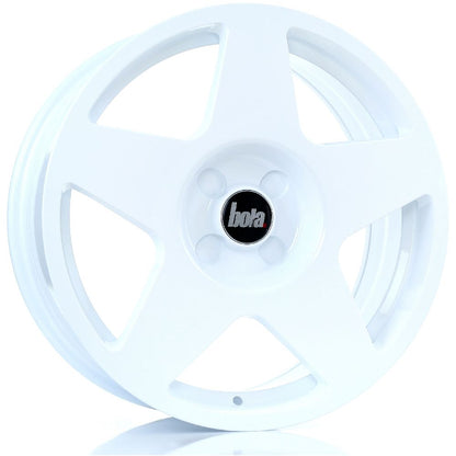 4 x BOLA B10 WHITE & 4 x 215/45ZR17 (91Y) XL MICHELIN PILOT SPORT 5