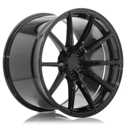 2 x Concaver CVR4 Platinum Black & 2 x 235/35R19 91Y XL PIRELLI P-ZERO (PZ4) SPORT HN + 2 x Concaver CVR4 Platinum Black & 2 x 255/35R19 96Y XL PIRELLI P-ZERO (PZ4) SPORT MO