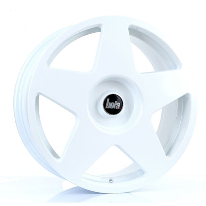 4 x BOLA B10 WHITE & 4 x 215/40ZR18 89W XL ILINK THUNDER U09