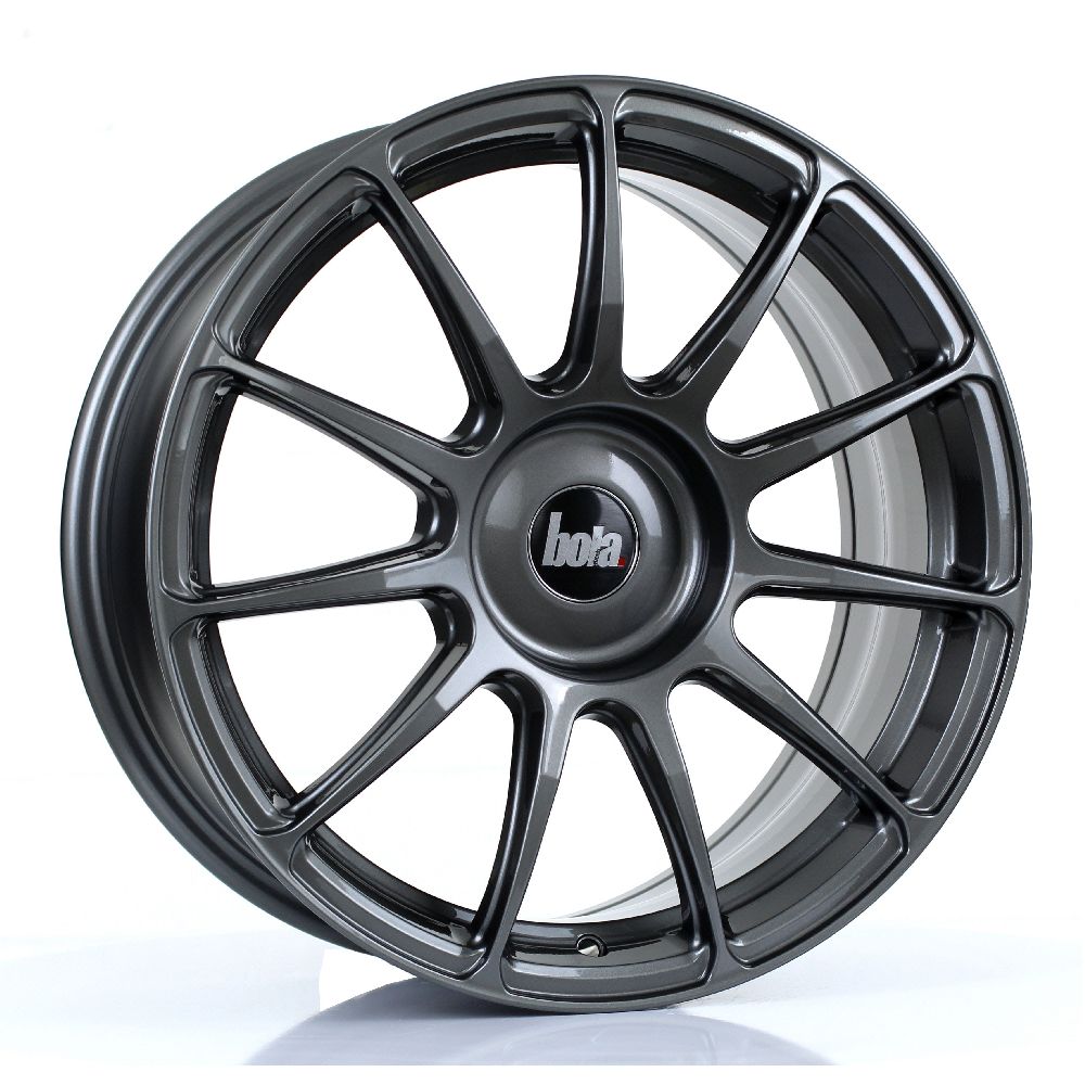 4 x BOLA VST GLOSS GUNMETAL & 4 x 215/40R17 87W XL ACCELERA PHI-R