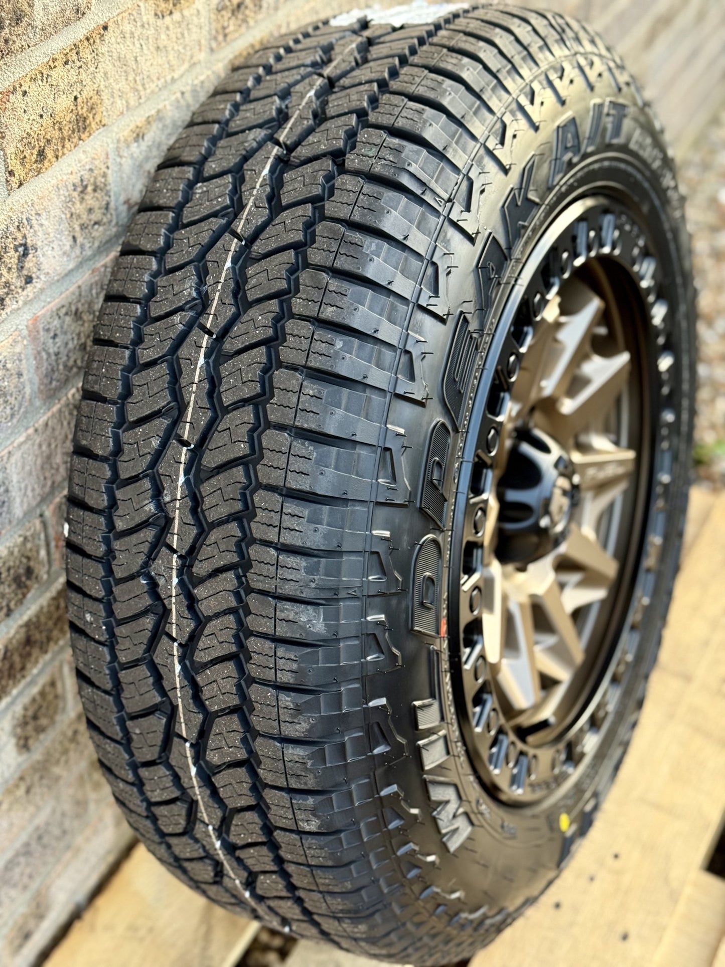 17" Volkswagen Transporter Fuel Covert Bronze Alloy Wheels and Tyres