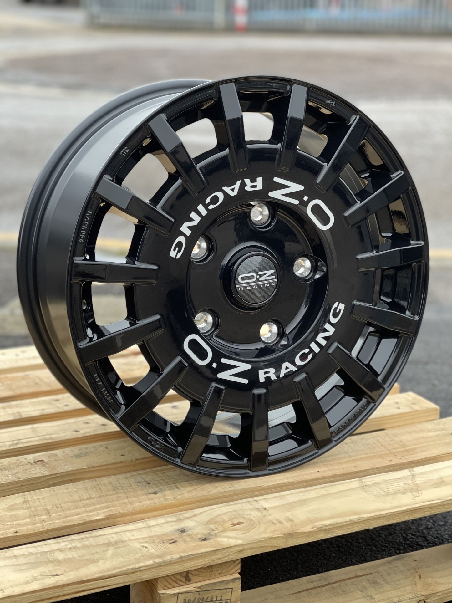 18" Ford Transit Custom OZ Racing Rally Van Alloy Wheels Gloss Black