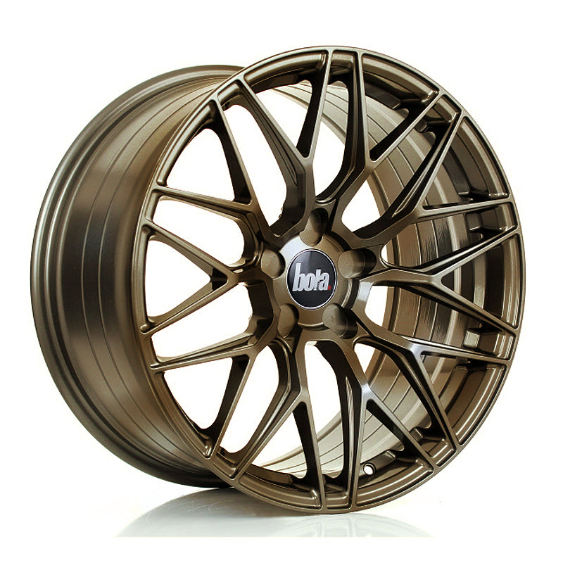 4 x BOLA B17 GLOSS BRONZE & 4 x 235/35ZR19 (91Y) XL MICHELIN PILOT SPORT 4S