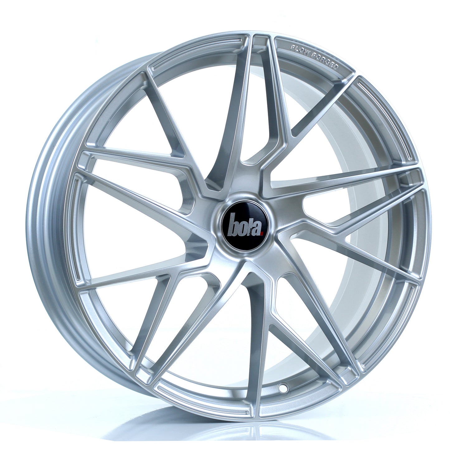 Wheel & Tyres Package( BOLA FLR CRYSTAL SILVER + 235/40ZR19 FALKEN FK520 96Y XL )