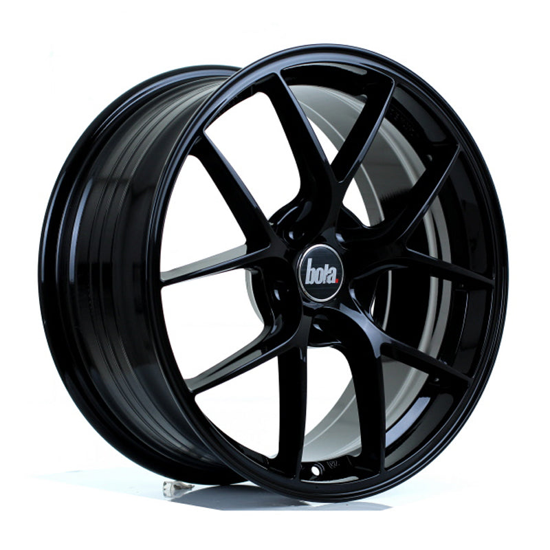 Wheel & Tyres Package( BOLA FLE GLOSS BLACK + 225/40R18 GO VEC4SEAS G3 92YXL FP )