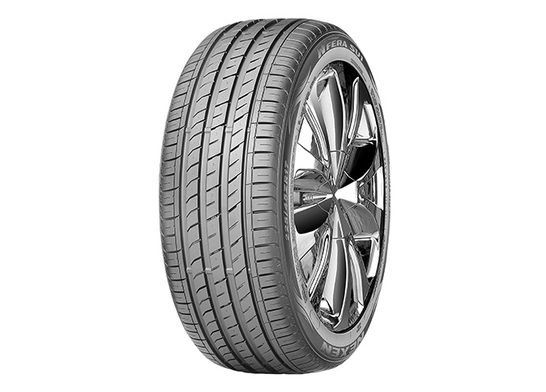 4 x AXE EX18 GLOSS BLACK & 4 x 225/35ZR19 88Y XL NEXEN N'FERA SU1
