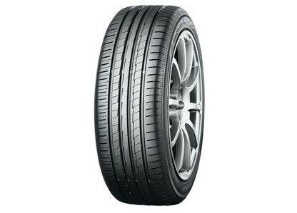 4 x BOLA B10 GLOSS GUNMETAL & 4 x 215/40R17 87W XL YOKOHAMA BLUEARTH-A AE50