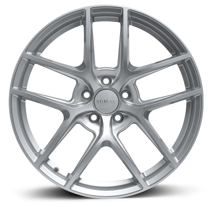 4 x ROMAC DIABLO SILVER & 4 x 225/40ZR18 92Y XL ACCELERA IOTA EVT
