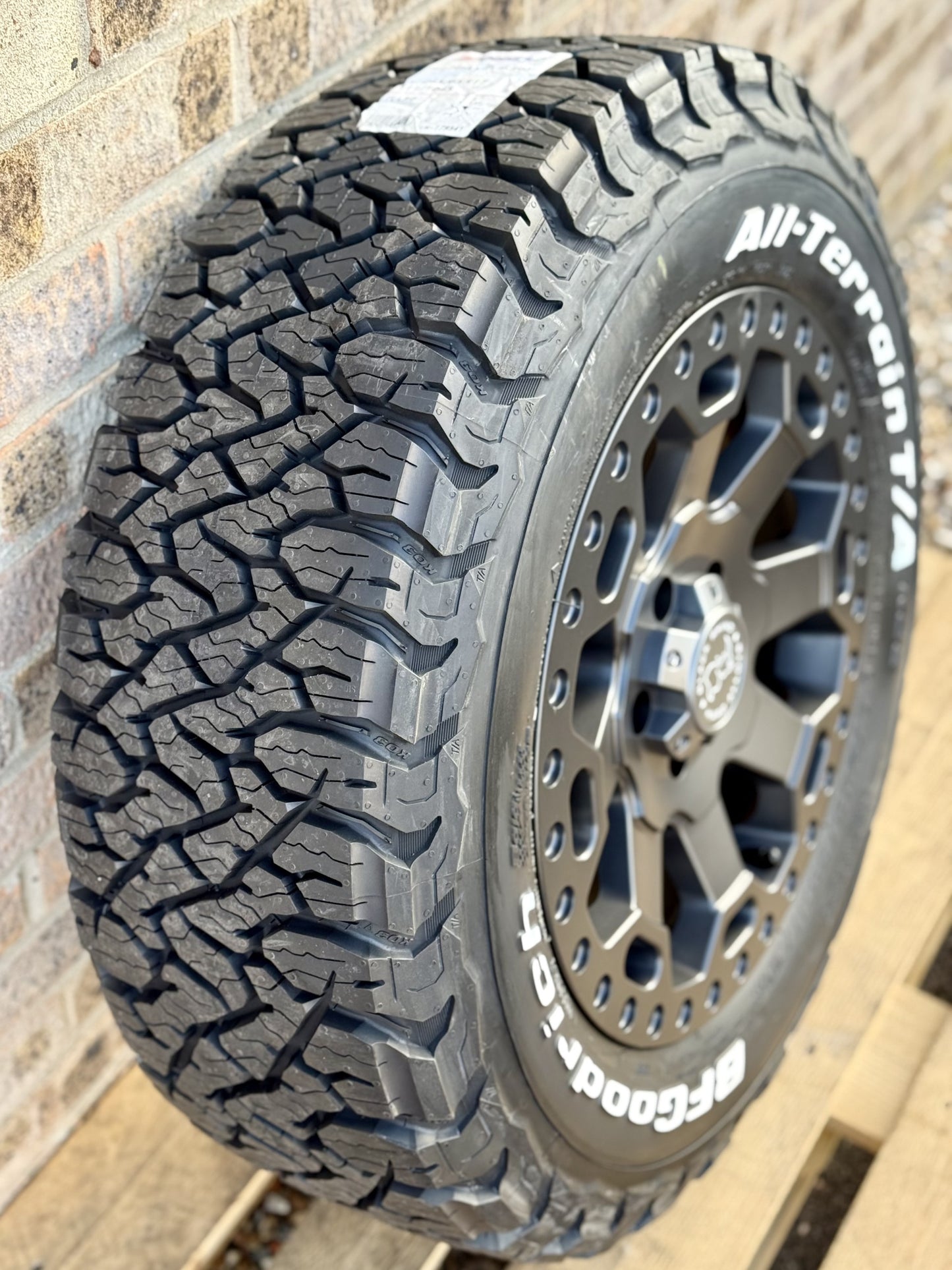 17" Volkswagen Crafter MAN TGE Black Rhino Warlord Gunmetal Alloy Wheels & BFG KO3 Tyres