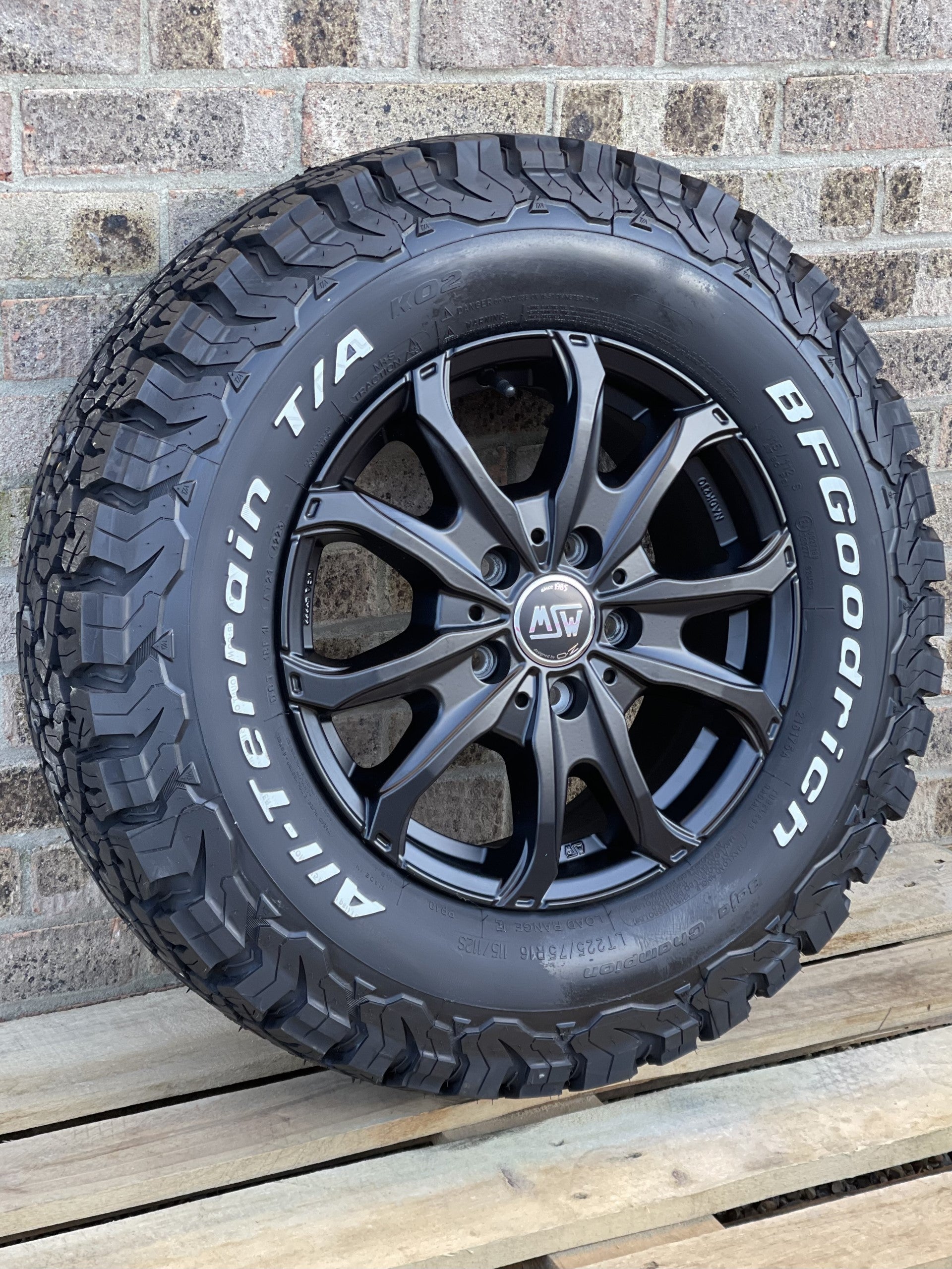 Motorhome Alloy Wheels For Fiat Ducato Peugeot Boxer Citroen Relay motorhome-alloy-wheels-for-fiat-ducato-peugeot-boxer-citroen-relay