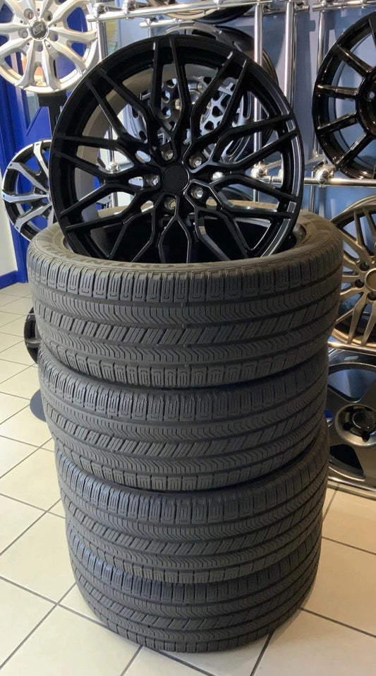 LANDROVER DEFENDER NICHE STYLE  22"ALLOY WHEELS & TYRES