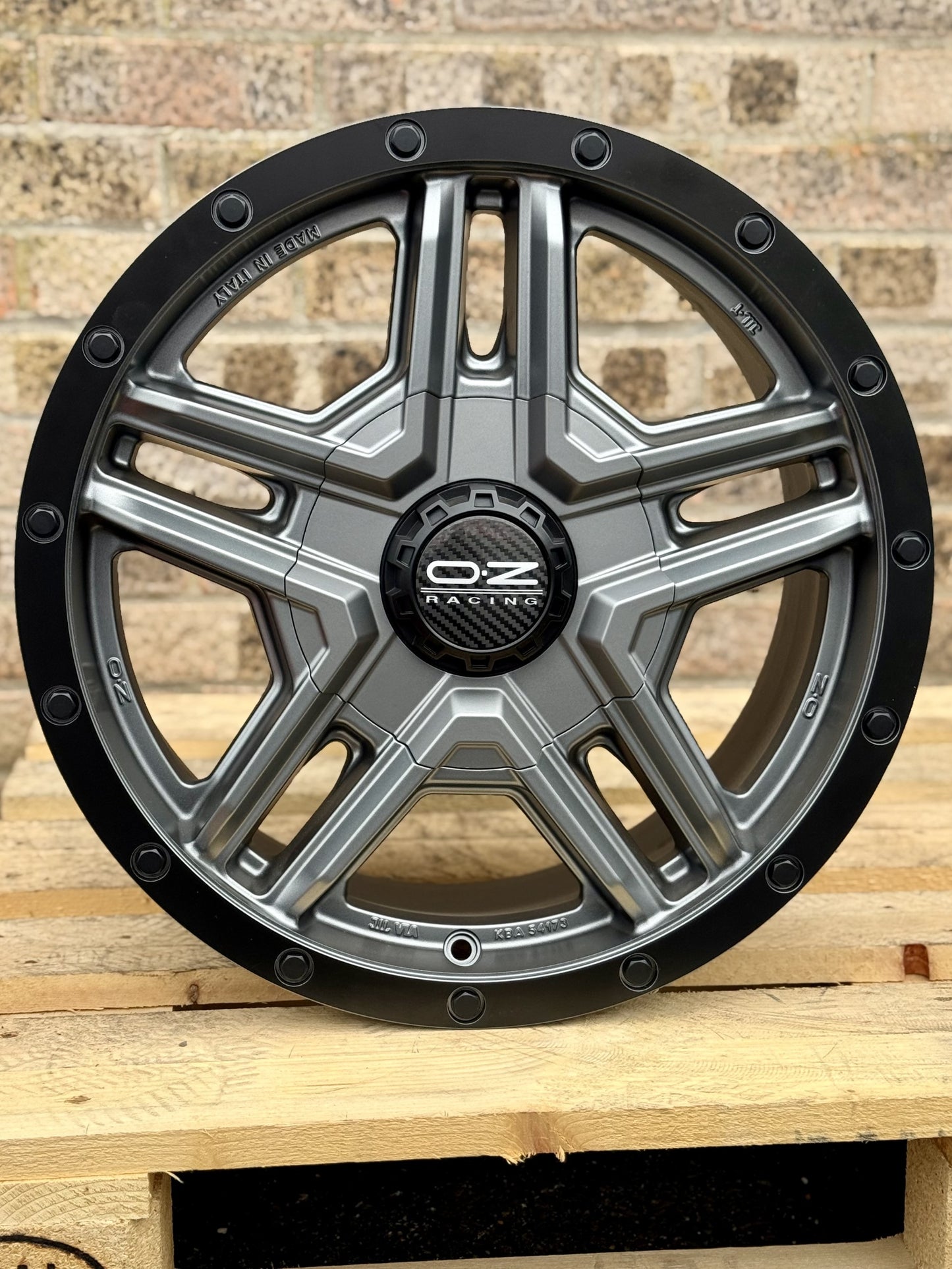 17" Volkswagen Crafter MAN TGE OZ Rally Adventure Grey Alloy Wheel