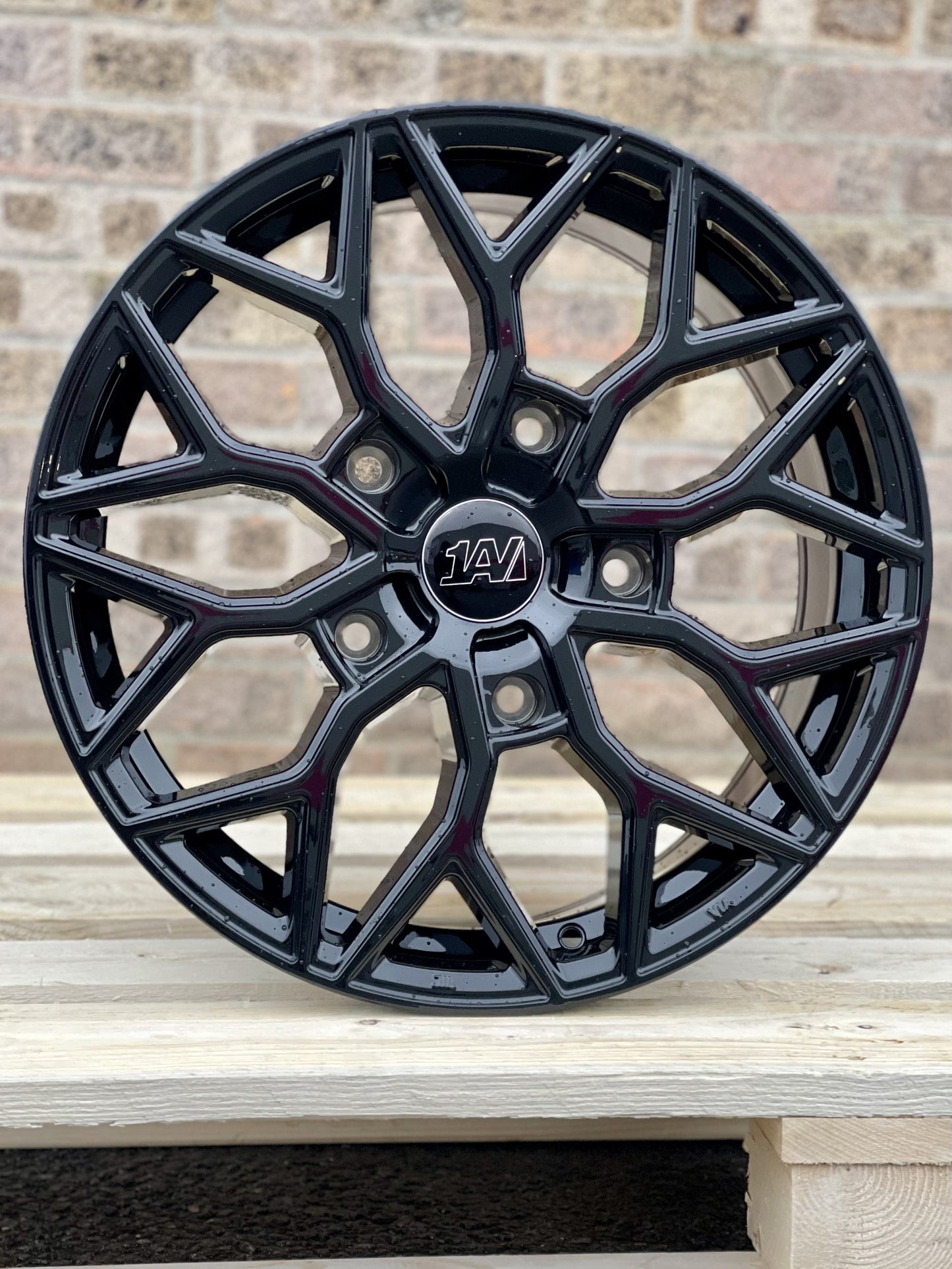 18" Ford Transit Custom 1AV ZX12T Gloss Black Alloy Wheels and Tyres