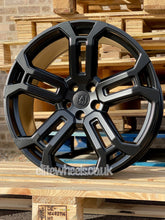 Load image into Gallery viewer, 22&quot; Land Rover Defender AXE EX36 Alloy Wheels
