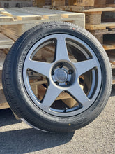 Load image into Gallery viewer, 18&quot; Volkswagen T5 T6 Transporter Calibre Five Alloy Wheels and Tyres
