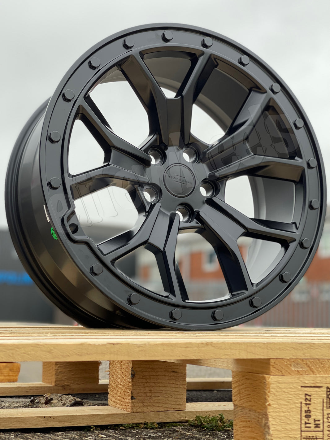 Land Rover Defender Alloy Wheel & Tyre Packages | Elite Wheels