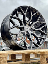Load image into Gallery viewer, 22&quot; Land Rover Defender L663 Niche Mazzanti Gloss Black Polished Alloy Wheels
