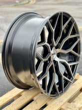 Load image into Gallery viewer, 22&quot; Land Rover Defender L663 Niche Mazzanti Gloss Black Polished Alloy Wheels
