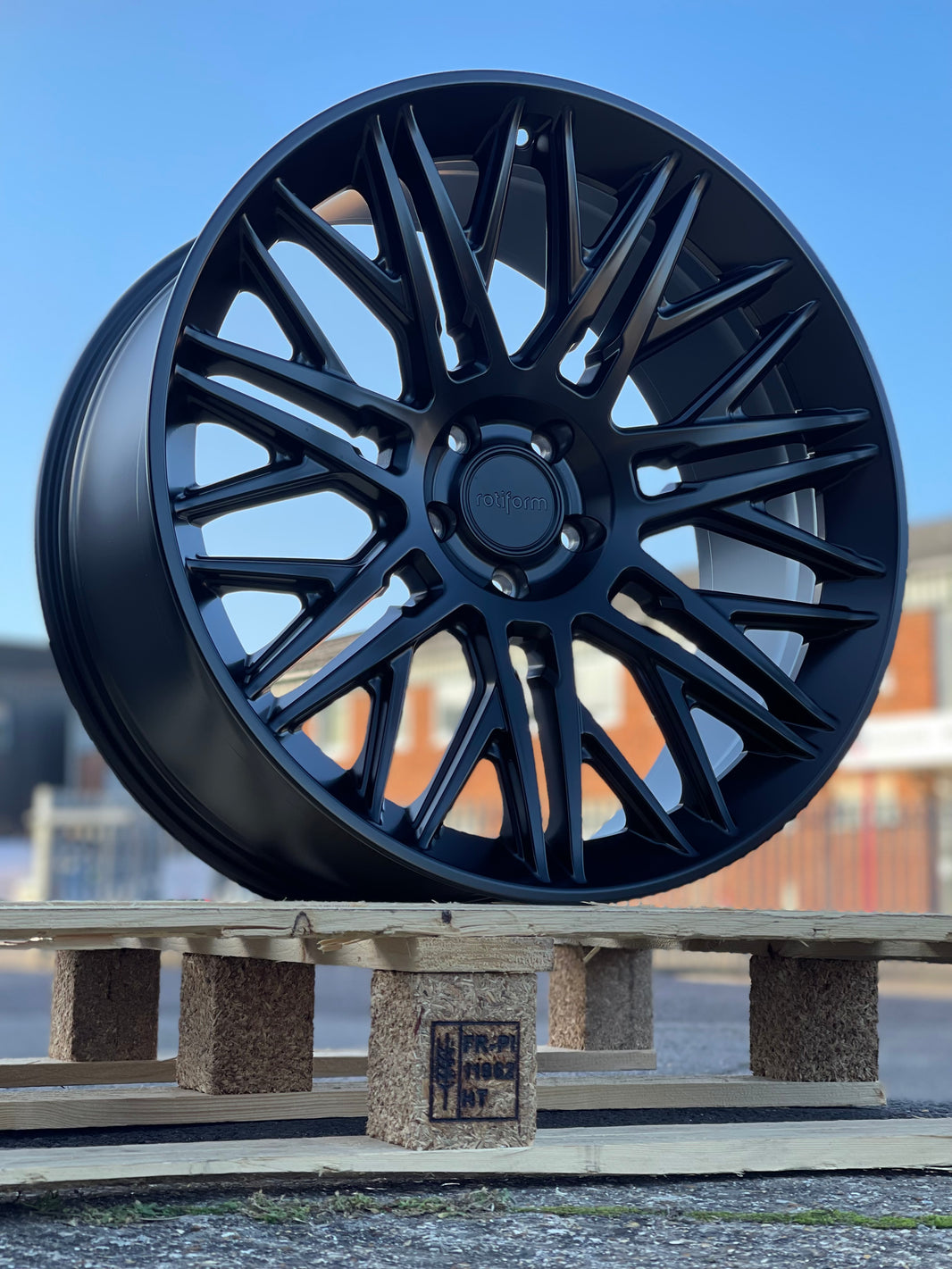 Land Rover Defender 22 Inch L663 Alloy Wheels | Elite Wheels
