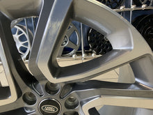 Load image into Gallery viewer, GENUINE LANDROVER DISCOVERY 5 21&quot; ALLOY WHEEL STYLE 5085
