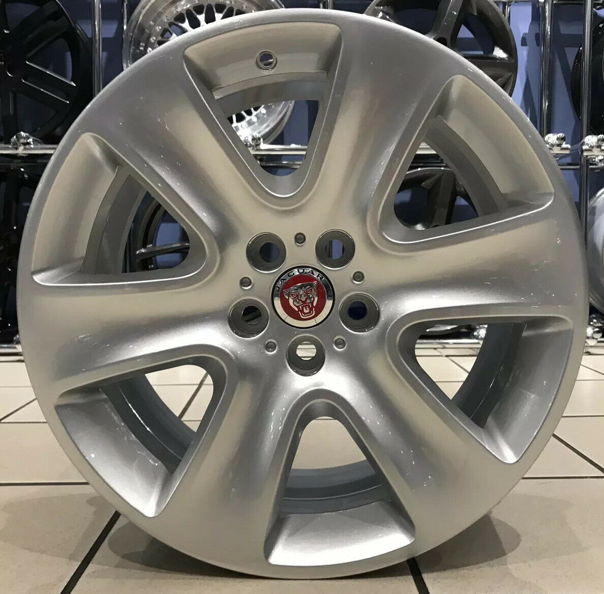 GENUINE JAGUAR XF CYGNUS 18" ALLOY WHEEL